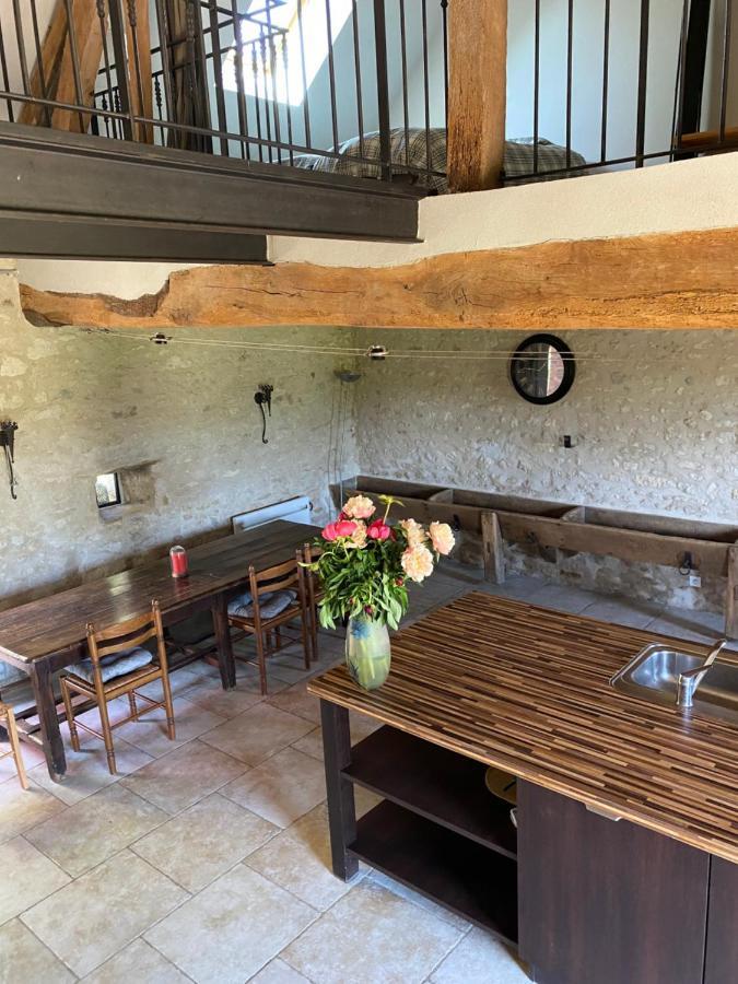 La Muzardiere Aux Gites De Cormenin Saint-Hilaire-sur-Puiseaux Εξωτερικό φωτογραφία